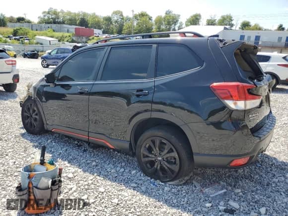 2021 Subaru Forester Special Sports z VIN JF2SKARCXMH521886, wystawiony jako Copart lot #80403935 z przebiegiem Nie podano mil oraz Szkoda całkowita • Salvage title. Historia ofert i sprzedaży dostępna na DreamBid. Obrazek 2.