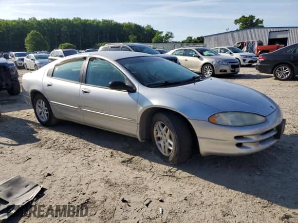 2002 Dodge Intrepid SE z VIN 2B3HD46RX2H101258, wystawiony jako Copart lot #56238575 z przebiegiem 52 630 mil mil oraz Czysty tytuł • Clean title. Historia ofert i sprzedaży dostępna na DreamBid. Obrazek 4.