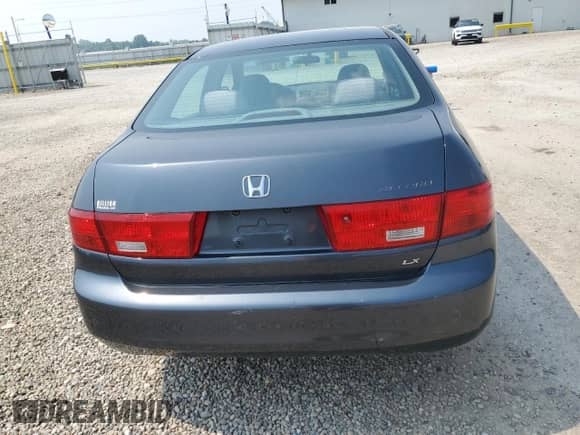 2005 Honda Accord LX с VIN 1HGCM55475A111433, выставлен на аукционе Copart как лот 67368635 с пробегом 198 408 миль миль и Списание • Salvage title. История ставок и продаж доступна на DreamBid. Изображение 6.
