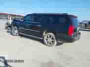 2008 Cadillac Escalade ESV с VIN 1GYFK66808R272425, выставлен на аукционе IAAI как лот 43560253 с пробегом 260 020 миль миль и . История ставок и продаж доступна на DreamBid. Изображение 3.