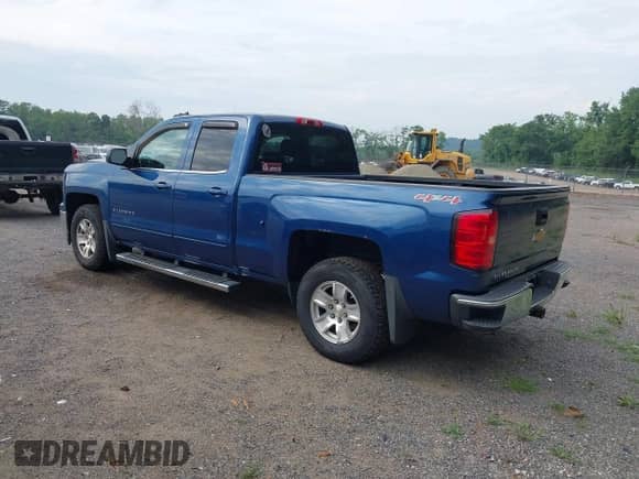 2015 Chevrolet Silverado 1500 LT z VIN 1GCVKREH0FZ343656, wystawiony jako IAAI lot #42694051 z przebiegiem 157 425 mil mil oraz . Historia ofert i sprzedaży dostępna na DreamBid. Obrazek 3.