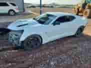 2017 Chevrolet Camaro 2SS с VIN 1G1FH1R72H0183737, выставлен на аукционе Copart как лот 68902065 с пробегом 104 068 миль миль и Списание • Salvage title. История ставок и продаж доступна на DreamBid. Изображение 1.