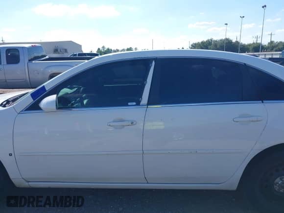 2006 Chevrolet Impala Police Unmarked Police z VIN 2G1WS581869425391, wystawiony jako IAAI lot #40254768 z przebiegiem 203 038 mil mil oraz . Historia ofert i sprzedaży dostępna na DreamBid. Obrazek 15.