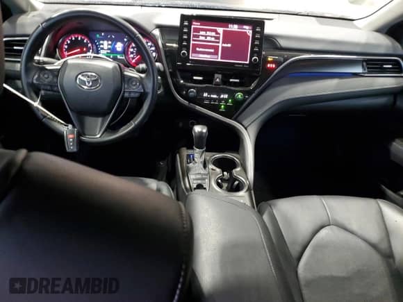 2021 Toyota Camry XSE with VIN 4T1K61AK1MU614806, listed as a Copart auction lot 70530875 with 121,057 mi miles and Salvage title. Bid and sale history available at DreamBid. Image 8.