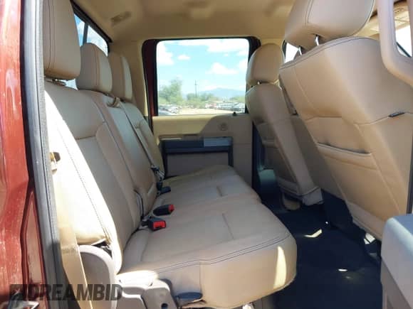 2015 Ford F-250 Lariat z VIN 1FT7W2BT4FEB04440, wystawiony jako IAAI lot #43252943 z przebiegiem 230 062 mil mil oraz . Historia ofert i sprzedaży dostępna na DreamBid. Obrazek 8.