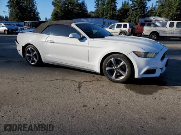 2015 Ford Mustang V6 with VIN 1FATP8EM0F5419132, listed as a Copart auction lot 82495665 with 141,160 mi miles and Salvage title. Bid and sale history available at DreamBid. Image 4.