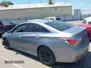 2015 Hyundai Sonata Limited z VIN KMHEC4A42FA138403, wystawiony jako IAAI lot #42464517 z przebiegiem Nie podano mil oraz . Historia ofert i sprzedaży dostępna na DreamBid. Obrazek 14.