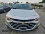 2020 Chevrolet Malibu LS z VIN 1G1ZC5ST7LF087358, wystawiony jako Copart lot #64176235 z przebiegiem 117 554 mil mil oraz Szkoda całkowita • Salvage title. Historia ofert i sprzedaży dostępna na DreamBid. Obrazek 5.