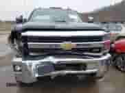 2015 Chevrolet Silverado 2500HD LTZ с VIN 1GC1KWEG7FF654250, выставлен на аукционе IAAI как лот 41505883 с пробегом 130 180 миль миль и . История ставок и продаж доступна на DreamBid. Изображение 6.