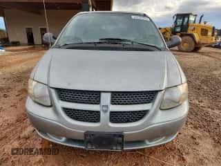2003 Dodge Caravan SE with VIN 1D4GP25393B216997, listed as a Copart auction lot 84296345 with 224,504 mi miles and Salvage title. Bid and sale history available at DreamBid. Image 5.