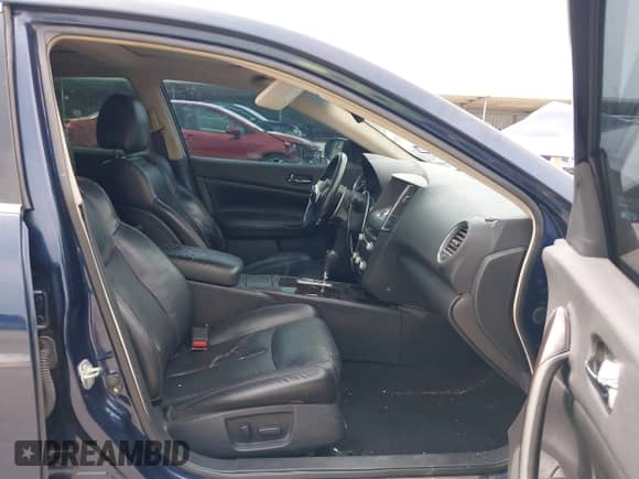 2013 Nissan Maxima SV z VIN 1N4AA5AP7DC800881, wystawiony jako IAAI lot #42281857 z przebiegiem 223 098 mil mil oraz . Historia ofert i sprzedaży dostępna na DreamBid. Obrazek 5.