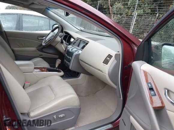 2009 Nissan Murano S z VIN JN8AZ18W39W161434, wystawiony jako IAAI lot #43535438 z przebiegiem 210 189 mil mil oraz . Historia ofert i sprzedaży dostępna na DreamBid. Obrazek 5.