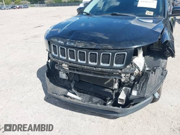 2020 Jeep Compass Latitude with VIN 3C4NJCBB4LT253364, listed as a IAAI auction lot 41565377 with 60,551 mi miles and . Bid and sale history available at DreamBid. Image 6.