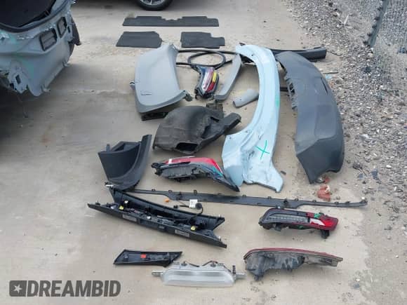 2023 Chevrolet Bolt EV 2LT с VIN 1G1FX6S01P4150894, выставлен на аукционе IAAI как лот 42689200 с пробегом 12 003 миль миль и . История ставок и продаж доступна на DreamBid. Изображение 12.