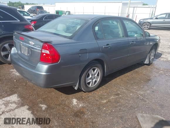 2005 Chevrolet Malibu LS z VIN 1G1ZT54845F225904, wystawiony jako IAAI lot #42660197 z przebiegiem 204 988 mil mil oraz . Historia ofert i sprzedaży dostępna na DreamBid. Obrazek 4.