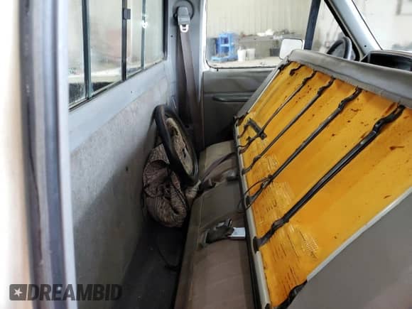 1988 Ford F-150 with VIN 1FTEF14N7JNA01098, listed as a Copart auction lot 54532284 with 2,899 mi miles and Salvage title. Bid and sale history available at DreamBid. Image 10.