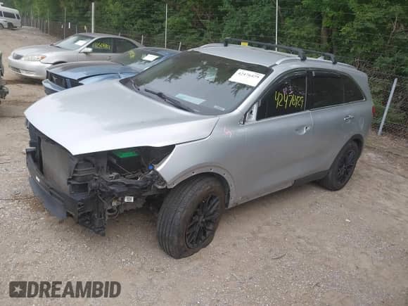 2018 Kia Sorento LX с VIN 5XYPGDA39JG348577, выставлен на аукционе IAAI как лот 42476429 с пробегом 112 018 миль миль и . История ставок и продаж доступна на DreamBid. Изображение 2.