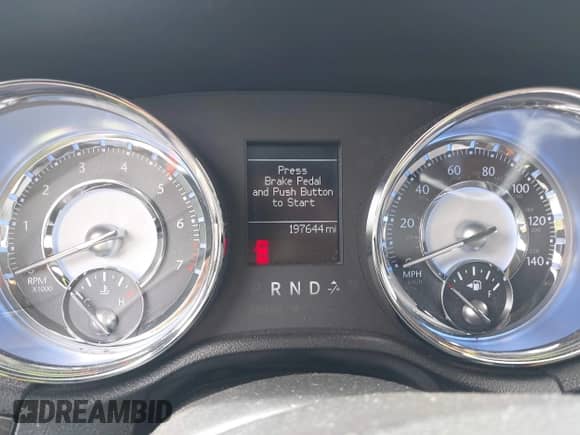 2011 Chrysler 300 Limited с VIN 2C3CA5CG4BH585748, выставлен на аукционе IAAI как лот 43219725 с пробегом 197 644 миль миль и . История ставок и продаж доступна на DreamBid. Изображение 7.