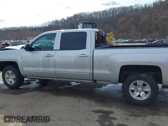 2016 Chevrolet Silverado 1500 LT with VIN 1GCUKREC9GF229979, listed as a IAAI auction lot 41859015 with 110,821 mi miles and . Bid and sale history available at DreamBid. Image 14.