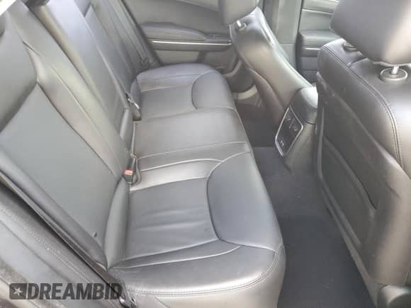 2019 Chrysler 300 Touring с VIN 2C3CCAAG7KH556069, выставлен на аукционе Copart как лот 85522675 с пробегом 34 755 миль миль и Списание • Salvage title. История ставок и продаж доступна на DreamBid. Изображение 10.