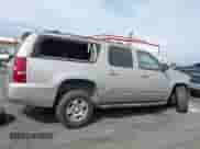 2007 Chevrolet Suburban LT with VIN 3GNFC16057G265038, listed as a IAAI auction lot 43219448 with 221,038 mi miles and . Bid and sale history available at DreamBid. Image 14.