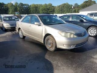 2006 Toyota Camry STD с VIN JTDBE30KX63058069, выставлен на аукционе IAAI как лот 43368300 с пробегом 278 790 миль миль и . История ставок и продаж доступна на DreamBid. Изображение 1.