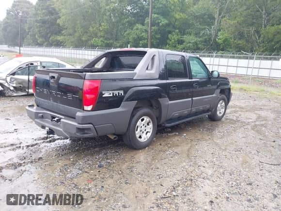 2004 Chevrolet Avalanche Z66 with VIN 3GNEC12T14G118884, listed as a IAAI auction lot 42846498 with 206,540 mi miles and . Bid and sale history available at DreamBid. Image 4.
