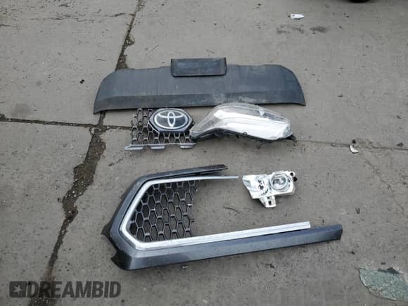 2019 Toyota Tacoma SR с VIN 3TMCZ5AN5KM261506, выставлен на аукционе Copart как лот 62223275 с пробегом 71 740 миль миль и Списание • Salvage title. История ставок и продаж доступна на DreamBid. Изображение 12.