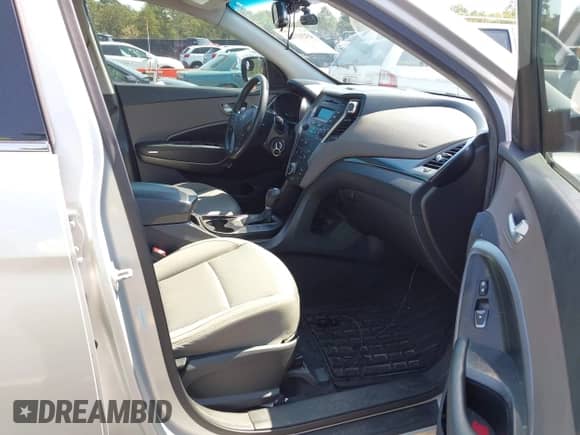 2013 Hyundai Santa Fe Sport z VIN 5XYZT3LB6DG010111, wystawiony jako IAAI lot #43211786 z przebiegiem 148 045 mil mil oraz . Historia ofert i sprzedaży dostępna na DreamBid. Obrazek 5.