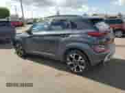 2023 Hyundai Kona Limited z VIN KM8K53A3XPU991226, wystawiony jako Copart lot #67254115 z przebiegiem 28 156 mil mil oraz Nie do naprawy • Non repairable. Historia ofert i sprzedaży dostępna na DreamBid. Obrazek 2.