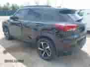 2021 Chevrolet TrailBlazer RS z VIN KL79MUSL1MB137577, wystawiony jako IAAI lot #42180188 z przebiegiem 71 343 mil mil oraz . Historia ofert i sprzedaży dostępna na DreamBid. Obrazek 3.