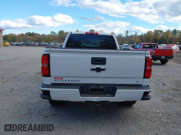 2015 Chevrolet Silverado 1500 LT with VIN 1GCVKREC9FZ326472, listed as a IAAI auction lot 43534025 with 288,869 mi miles and . Bid and sale history available at DreamBid. Image 16.