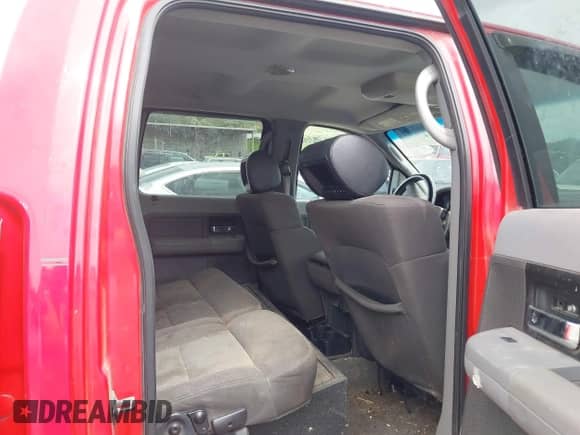 2005 Ford F-150 XLT with VIN 1FTPW14525FA56437, listed as a IAAI auction lot 42065384 with 268,475 mi miles and . Bid and sale history available at DreamBid. Image 8.