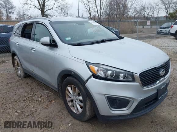 2018 Kia Sorento LX с VIN 5XYPGDA54JG368009, выставлен на аукционе IAAI как лот 41986830 с пробегом 110 478 миль миль и . История ставок и продаж доступна на DreamBid. Изображение 1.