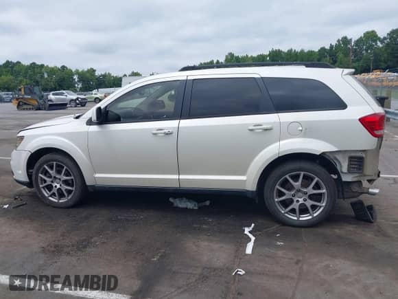 2012 Dodge Journey R/T with VIN 3C4PDDEGXCT285779, listed as a IAAI auction lot 43033700 with 162,707 mi miles and . Bid and sale history available at DreamBid. Image 14.