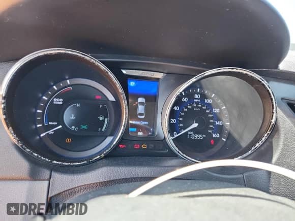 2012 Hyundai Sonata Hybrid with VIN KMHEC4A44CA041652, listed as a Copart auction lot 68708805 with 110,995 mi miles and Clean title. Bid and sale history available at DreamBid. Image 9.