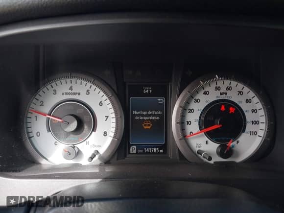2016 Toyota Sienna SE with VIN 5TDXK3DCXGS700517, listed as a IAAI auction lot 40573738 with 141,785 mi miles and . Bid and sale history available at DreamBid. Image 7.
