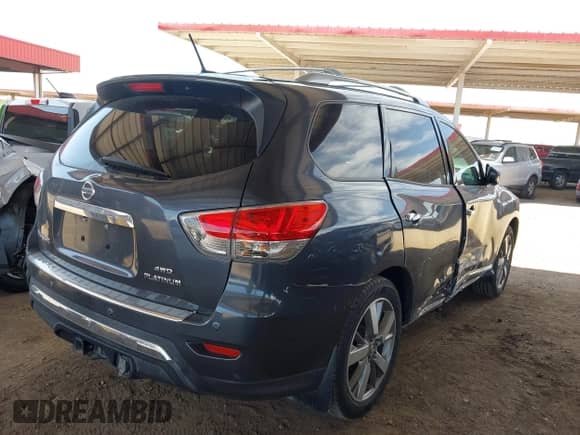 2014 Nissan Pathfinder S z VIN 5N1AR2MM1EC615158, wystawiony jako IAAI lot #42403729 z przebiegiem 126 680 mil mil oraz . Historia ofert i sprzedaży dostępna na DreamBid. Obrazek 4.