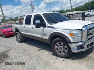 2015 Ford F-250 Lariat z VIN 1FT7W2BT8FEC60822, wystawiony jako IAAI lot #42717354 z przebiegiem 195 261 mil mil oraz . Historia ofert i sprzedaży dostępna na DreamBid. Obrazek 1.