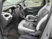 2019 Chevrolet Bolt EV Premier с VIN 1G1FZ6S09K4102482, выставлен на аукционе Copart как лот 50500033 с пробегом 38 407 миль миль и . История ставок и продаж доступна на DreamBid. Изображение 7.