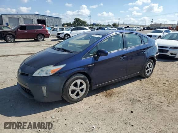 2014 Toyota Prius Three with VIN JTDKN3DU9E0366748, listed as a Copart auction lot 82334175 with Not provided miles and Salvage title. Bid and sale history available at DreamBid. Image 1.