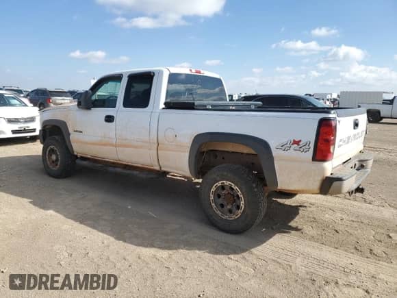 2007 Chevrolet Silverado 2500HD Work Truck z VIN 1GCHK29U87E108250, wystawiony jako Copart lot #77108494 z przebiegiem 342 711 mil mil oraz Czysty tytuł • Clean title. Historia ofert i sprzedaży dostępna na DreamBid. Obrazek 2.
