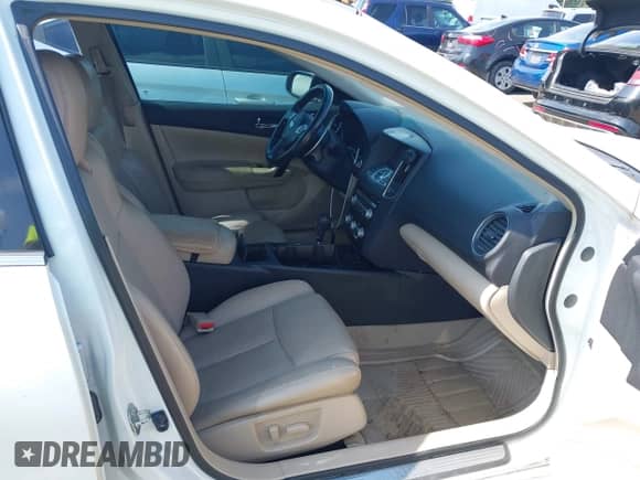 2014 Nissan Maxima SV с VIN 1N4AA5AP8EC475742, выставлен на аукционе IAAI как лот 43307498 с пробегом 224 098 миль миль и . История ставок и продаж доступна на DreamBid. Изображение 5.