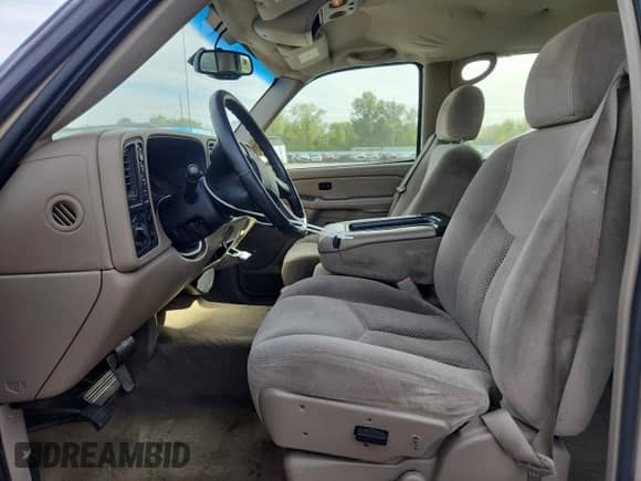 2005 Chevrolet Silverado 1500 Z71 with VIN 2GCEK13T851308105, listed as a Copart auction lot 82203945 with 243,775 mi miles and Clean title. Bid and sale history available at DreamBid. Image 7.