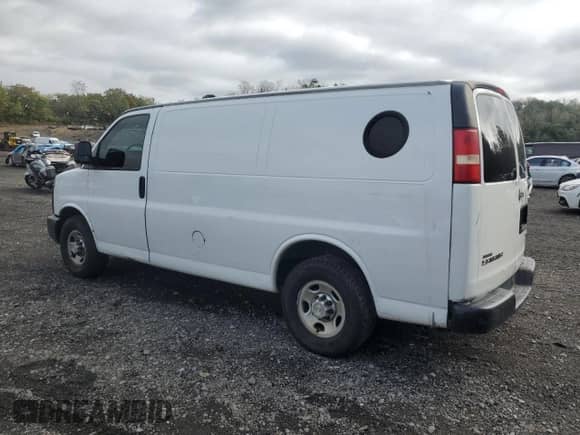 2011 Chevrolet Express Cargo с VIN 1GCWGFFA2B1142629, выставлен на аукционе Copart как лот 82436775 с пробегом 197 796 миль миль и Чистый • Clean title. История ставок и продаж доступна на DreamBid. Изображение 2.