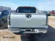 2011 Chevrolet Avalanche LS z VIN 3GNMCEE0XBG121056, wystawiony jako IAAI lot #42481426 z przebiegiem 207 183 mil mil oraz . Historia ofert i sprzedaży dostępna na DreamBid. Obrazek 16.