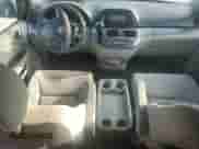 2007 Honda Odyssey EX z VIN 5FNRL38457B442775, wystawiony jako Copart lot #80508855 z przebiegiem 159 886 mil mil oraz Czysty tytuł • Clean title. Historia ofert i sprzedaży dostępna na DreamBid. Obrazek 8.