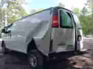 2006 Chevrolet Express Cargo z VIN 1GCGG25V661244491, wystawiony jako IAAI lot #42747829 z przebiegiem 222 890 mil mil oraz . Historia ofert i sprzedaży dostępna na DreamBid. Obrazek 6.
