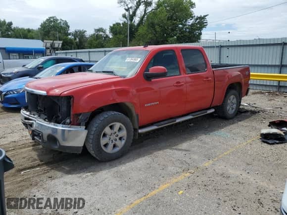 2013 GMC Sierra 1500 SLT с VIN 3GTP2WE78DG170397, выставлен на аукционе Copart как лот 61364965 с пробегом 229 824 миль миль и Списание • Salvage title. История ставок и продаж доступна на DreamBid. Изображение 1.