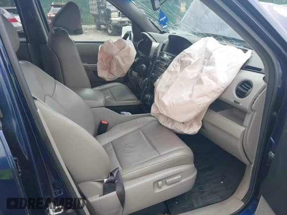 2013 Honda Pilot EX-L with VIN 5FNYF4H62DB072097, listed as a IAAI auction lot 42385561 with Not provided miles and . Bid and sale history available at DreamBid. Image 5.